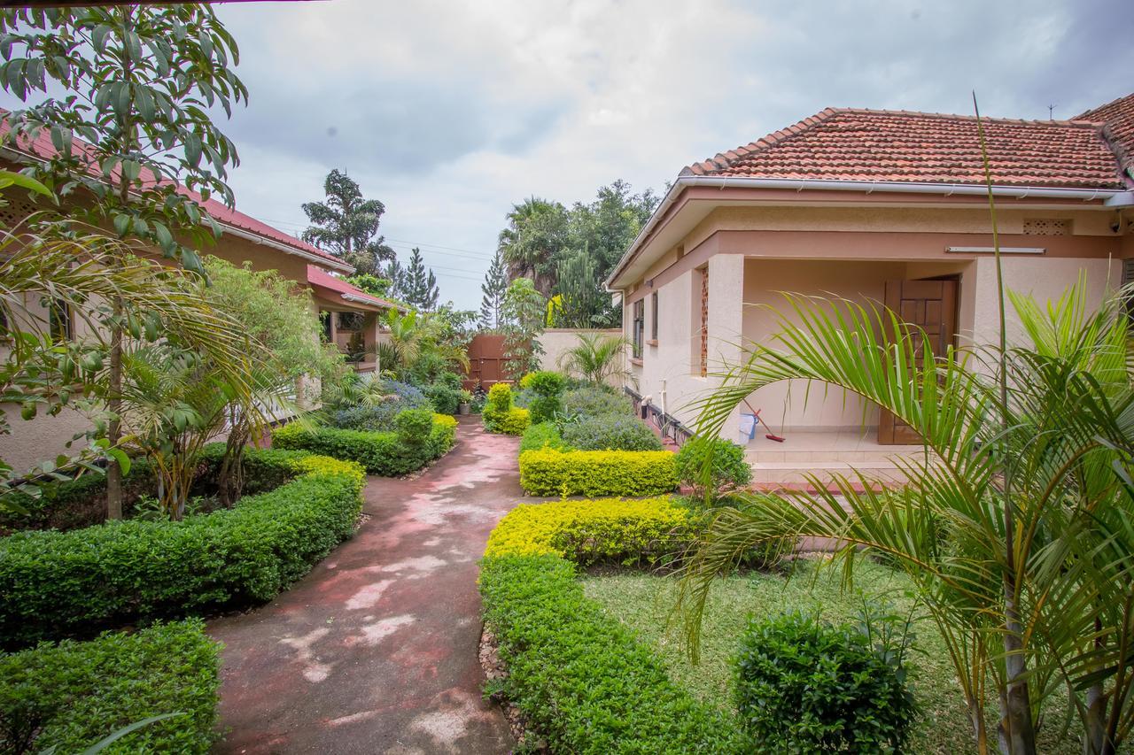 Tuzza Hotel Bushenyi Eksteriør bilde