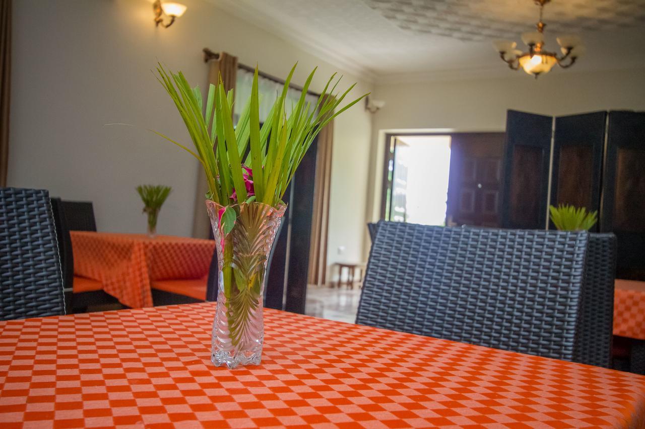 Tuzza Hotel Bushenyi Eksteriør bilde