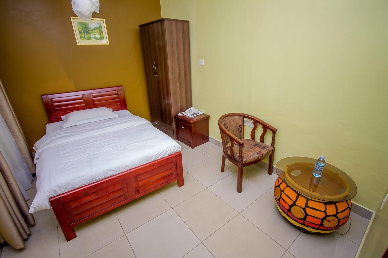 Tuzza Hotel Bushenyi Eksteriør bilde